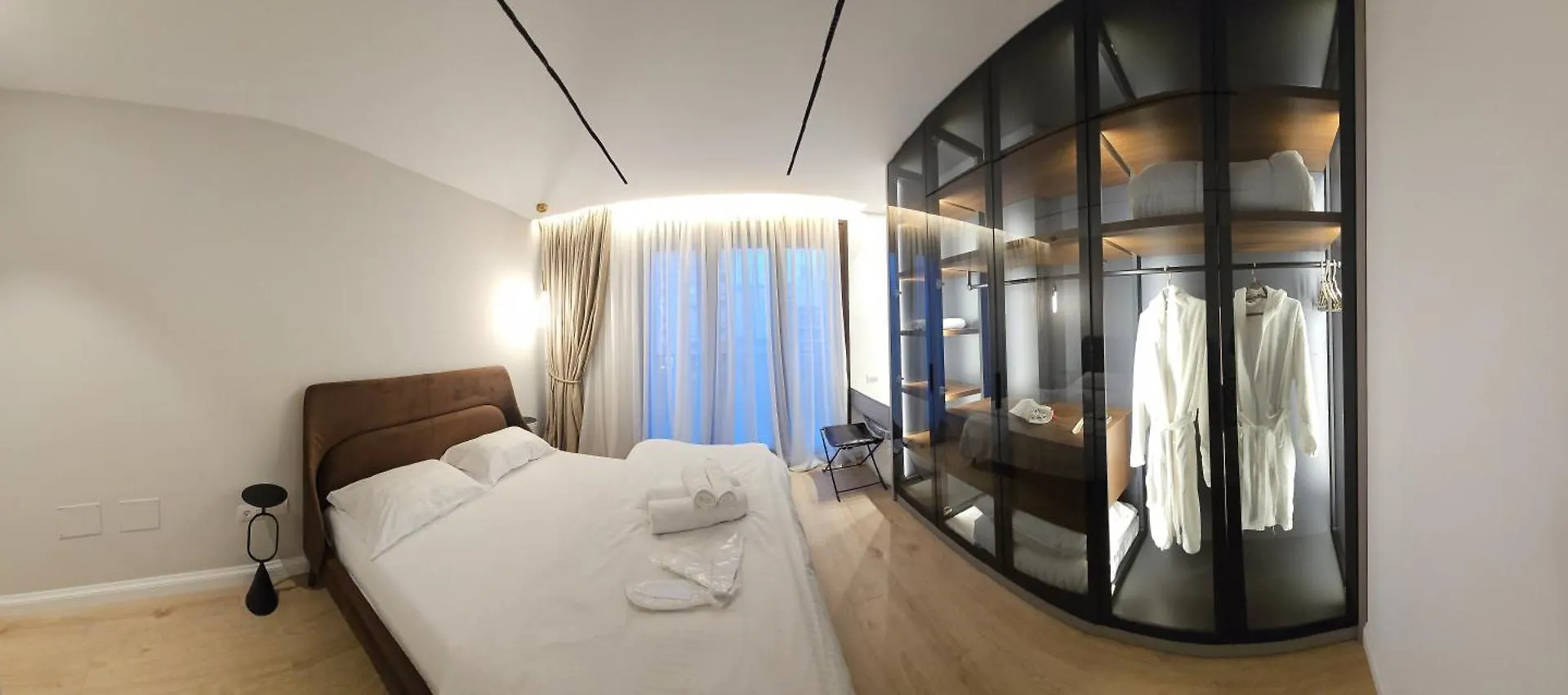 Center Apartment Easy_Luxury تيرانا